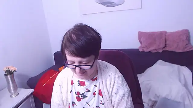 Snapshot of ChristaRose chatting on 04/17/26, 07:06 ChristaRose online show from 04/17/26, 07:06