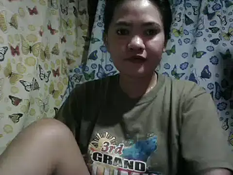 Snapshot of amariaxxx388 chatting on 12/17/24, 11:49 amariaxxx388 online show from 12/17/24, 11:49