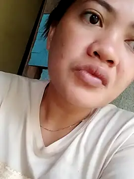 Snapshot of amariaxxx388 chatting on 02/02/25, 10:17 amariaxxx388 online show from 02/02/25, 10:17