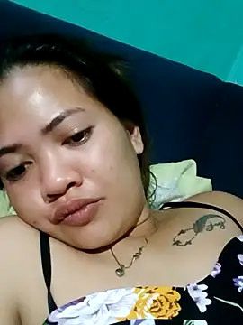 Snapshot of amariaxxx388 chatting on 02/04/25, 11:27 amariaxxx388 online show from 02/04/25, 11:27