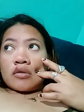 Snapshot of amariaxxx388 chatting on 03/03/25, 12:04 amariaxxx388 online show from 03/03/25, 12:04