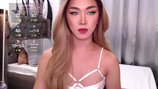 Snapshot of Local_Hoelyx chatting on 01/24/25, 04:37 Local Hoelyx online show from 01/24/25, 04:37