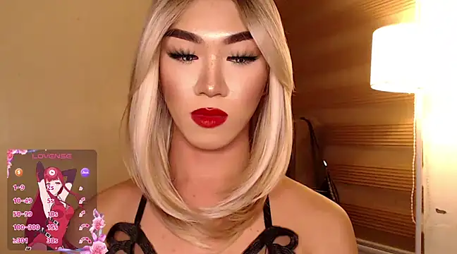 Snapshot of Local_Hoelyx chatting on 02/02/25, 04:22 Local Hoelyx online show from 02/02/25, 04:22