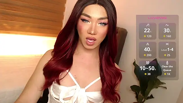 Snapshot of Local_Hoelyx chatting on 09/12/25, 07:03 Local Hoelyx online show from 09/12/25, 07:03