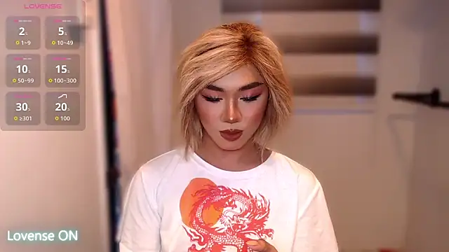 Snapshot of Local_Hoelyx chatting on 10/09/25, 06:00 Local Hoelyx online show from 10/09/25, 06:00