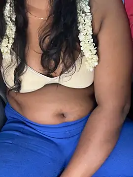 Snapshot of falooda288 chatting on 11/14/25, 01:10 falooda288 online show from 11/14/25, 01:10