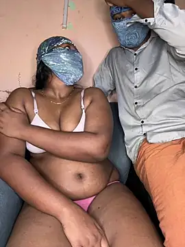 Snapshot of falooda288 chatting on 12/15/25, 03:44 falooda288 online show from 12/15/25, 03:44