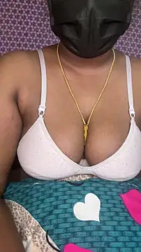 Snapshot of falooda288 chatting on 03/28/26, 11:59 falooda288 online show from 03/28/26, 11:59