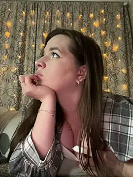 Snapshot of HellMoor chatting on 01/27/25, 01:26 HellMoor online show from 01/27/25, 01:26