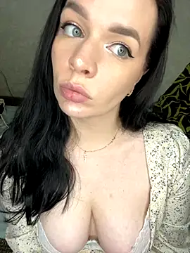 Snapshot of HellMoor chatting on 09/09/25, 02:16 HellMoor online show from 09/09/25, 02:16