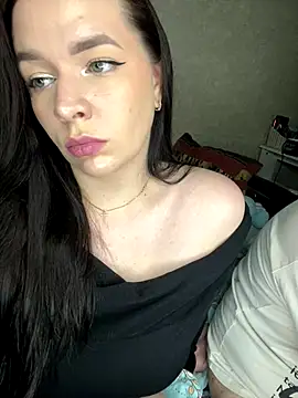 Snapshot of HellMoor chatting on 10/06/25, 02:03 HellMoor online show from 10/06/25, 02:03