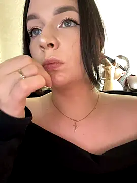 Snapshot of HellMoor chatting on 10/13/25, 04:51 HellMoor online show from 10/13/25, 04:51