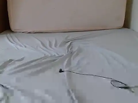 Snapshot of angel_pussie chatting on 11/02/25, 10:23 angel pussie online show from 11/02/25, 10:23