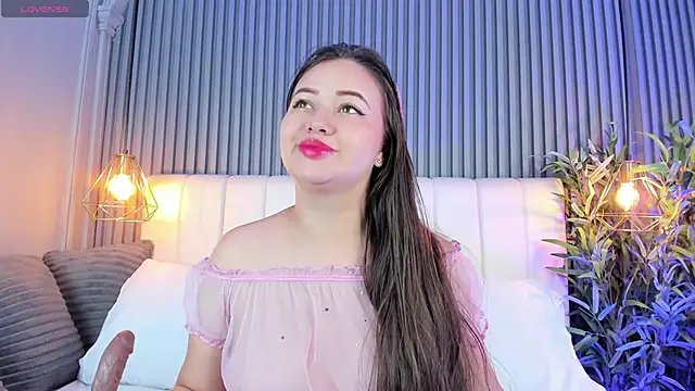 AnaisClark online show from 11/25/25, 11:21