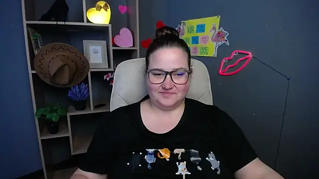 Snapshot of XX_Daniella_XX chatting on 05/16/26, 10:36 XX Daniella XX online show from 05/16/26, 10:36