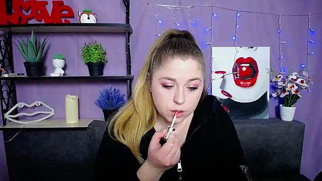 JessikaDaniel online show from 03/11/25, 07:15