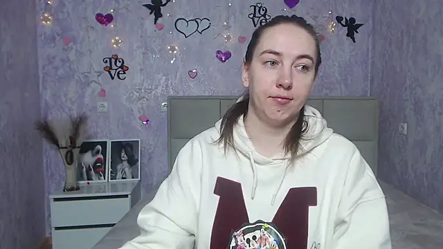 KaleyReed online show from 02/09/25, 06:43