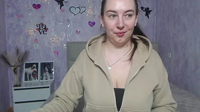 KaleyReed online show from 02/14/25, 07:28