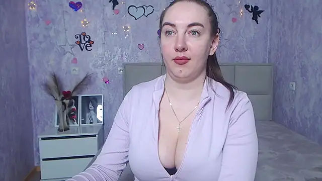 KaleyReed online show from 02/19/25, 09:28