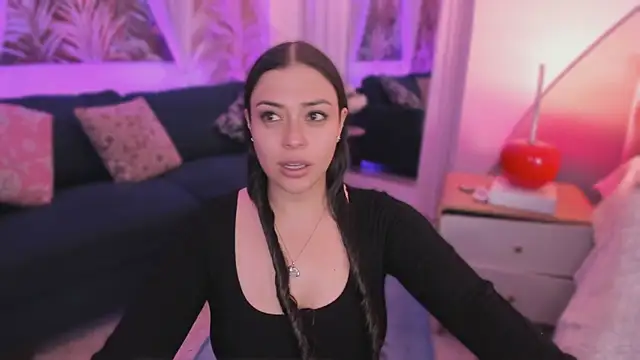 Nicolle W online show from 11/28/25, 11:57