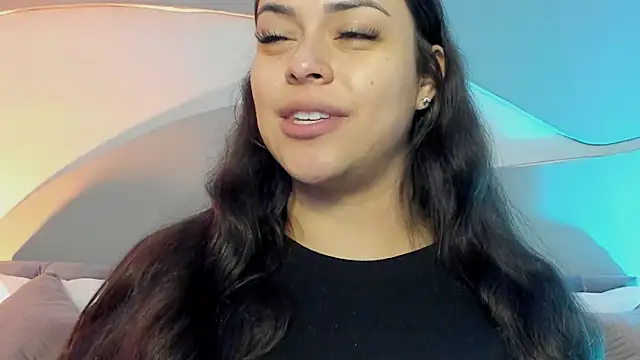 Nicolle W online show from 03/14/26, 11:37