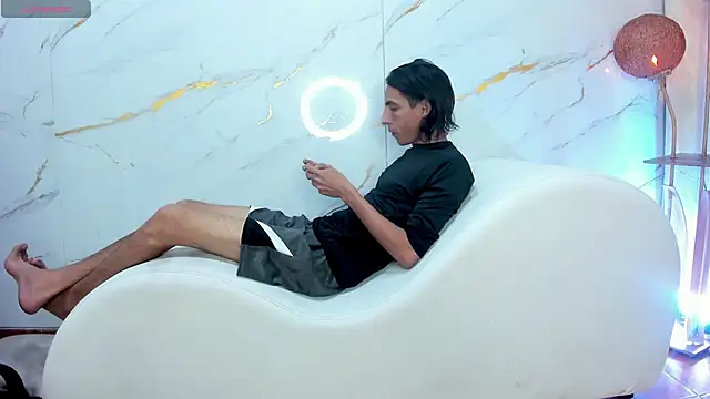 Snapshot of SecretsParty chatting on 03/15/26, 07:42 SecretsParty online show from 03/15/26, 07:42