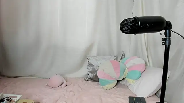 Snapshot of susy_angel chatting on 09/24/25, 11:46 susy angel online show from 09/24/25, 11:46