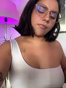 Snapshot of susy_angel chatting on 10/12/25, 09:36 susy angel online show from 10/12/25, 09:36