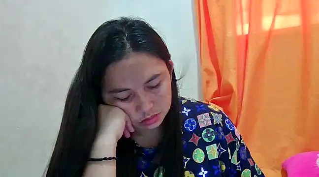 Snapshot of LalaiAsian chatting on 12/16/24, 12:59 LalaiAsian online show from 12/16/24, 12:59