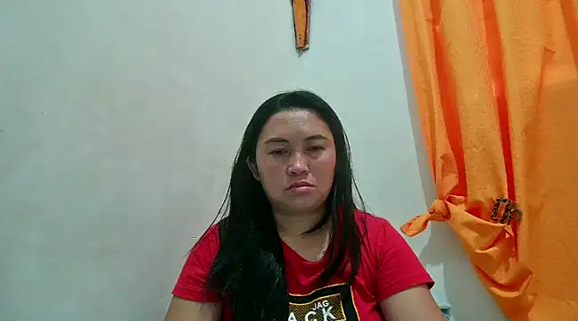 Snapshot of LalaiAsian chatting on 12/19/24, 12:13 LalaiAsian online show from 12/19/24, 12:13