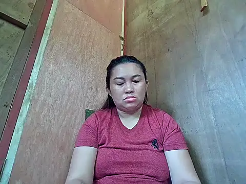 Snapshot of LalaiAsian chatting on 10/19/25, 01:06 LalaiAsian online show from 10/19/25, 01:06