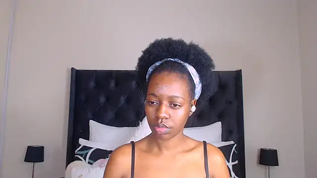 Snapshot of Sexynaughty_Gal chatting on 03/19/25, 10:42 Sexynaughty Gal online show from 03/19/25, 10:42