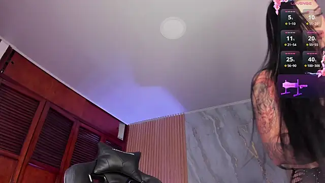 Snapshot of karol_green_ chatting on 01/18/25, 05:52 karol green  online show from 01/18/25, 05:52