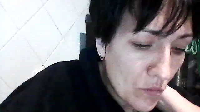 SunnyAmorre online show from 10/16/25, 10:11