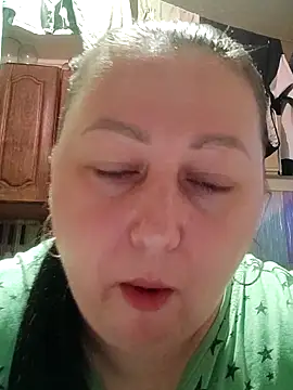 Snapshot of Rini333 chatting on 06/18/26, 06:12 Rini333 online show from 06/18/26, 06:12