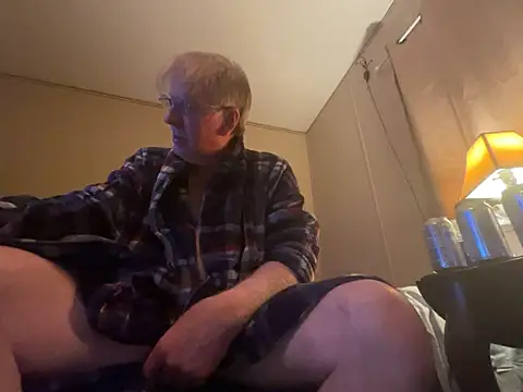 Snapshot of jck1m0t chatting on 12/19/24, 08:02 jck1m0t online show from 12/19/24, 08:02