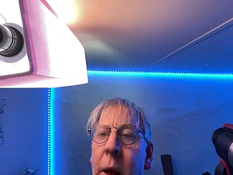 Snapshot of jck1m0t chatting on 12/20/24, 05:25 jck1m0t online show from 12/20/24, 05:25