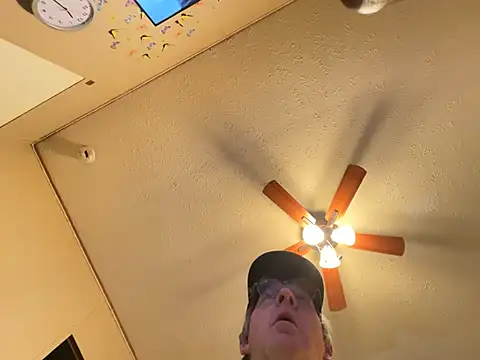 Snapshot of jck1m0t chatting on 02/18/25, 05:31 jck1m0t online show from 02/18/25, 05:31