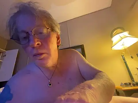 Snapshot of jck1m0t chatting on 03/04/25, 03:44 jck1m0t online show from 03/04/25, 03:44