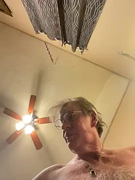 Snapshot of jck1m0t chatting on 03/05/25, 06:44 jck1m0t online show from 03/05/25, 06:44