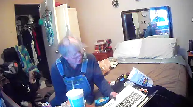 Snapshot of jck1m0t chatting on 03/07/25, 06:46 jck1m0t online show from 03/07/25, 06:46