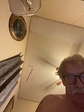 Snapshot of jck1m0t chatting on 09/27/25, 02:49 jck1m0t online show from 09/27/25, 02:49