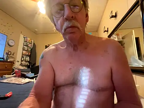 Snapshot of jck1m0t chatting on 10/01/25, 05:19 jck1m0t online show from 10/01/25, 05:19