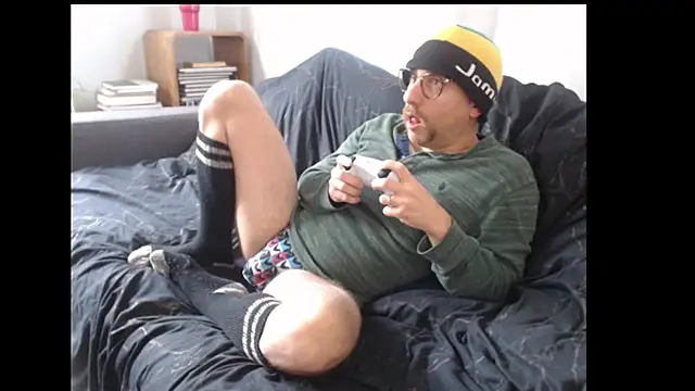 whiskyjane69 online show from 10/14/25, 12:17