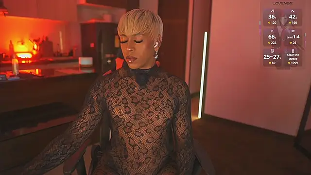 AmberRaus online show from 11/29/25, 04:04