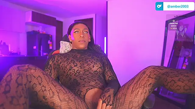 Snapshot of AmberRaus chatting on 04/20/26, 11:35 AmberRaus online show from 04/20/26, 11:35