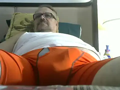 HungHugeMaxMagnummann online show from 12/12/24, 01:53