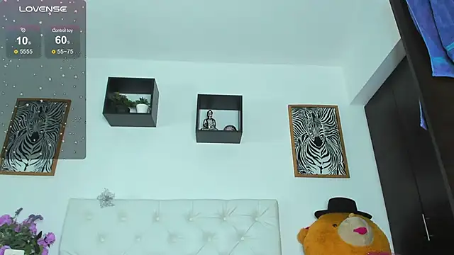 Snapshot of Sharon_smiith chatting on 01/26/25, 08:03 Sharon smiith online show from 01/26/25, 08:03