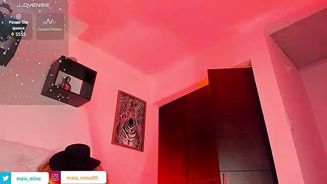 Snapshot of Sharon_smiith chatting on 10/04/25, 12:19 Sharon smiith online show from 10/04/25, 12:19