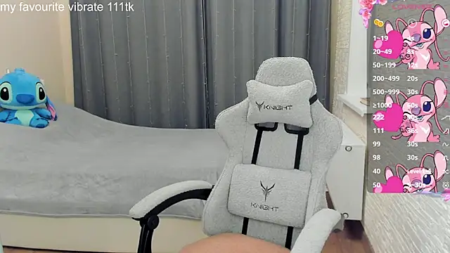 Hot Mia  online show from 03/13/25, 04:01